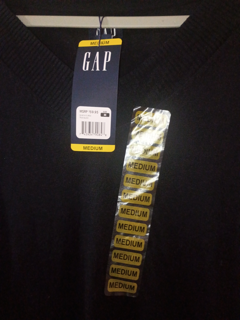 GAP Women’s Black V-Neck Sweater - Picture 2 of 5